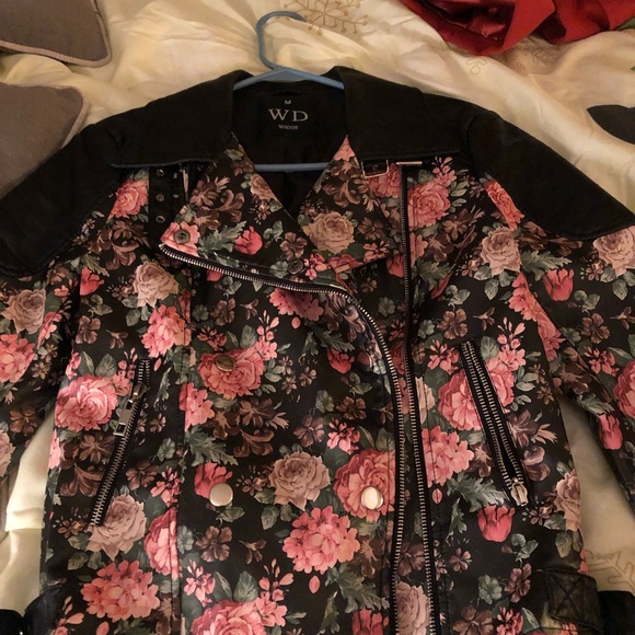 Jacket - Picture 2 of 2